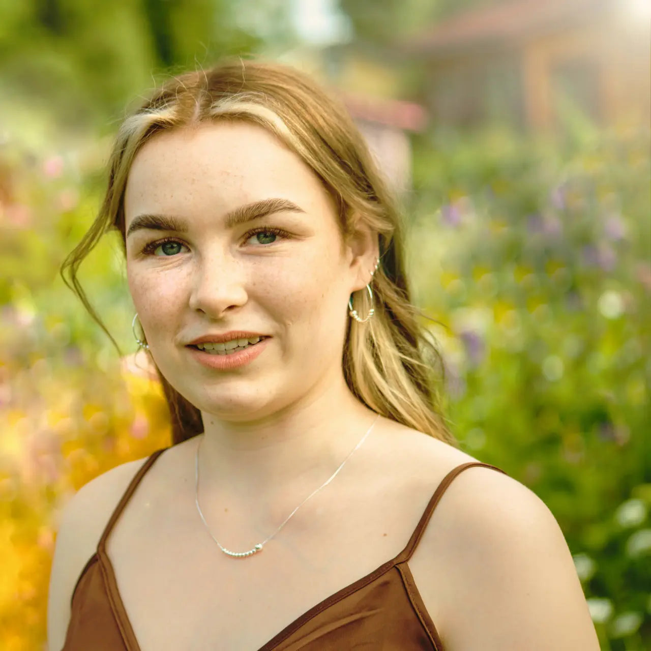 Viesti | Sisu kaulakoru hopea